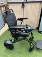 Foldable electric wheelchair
